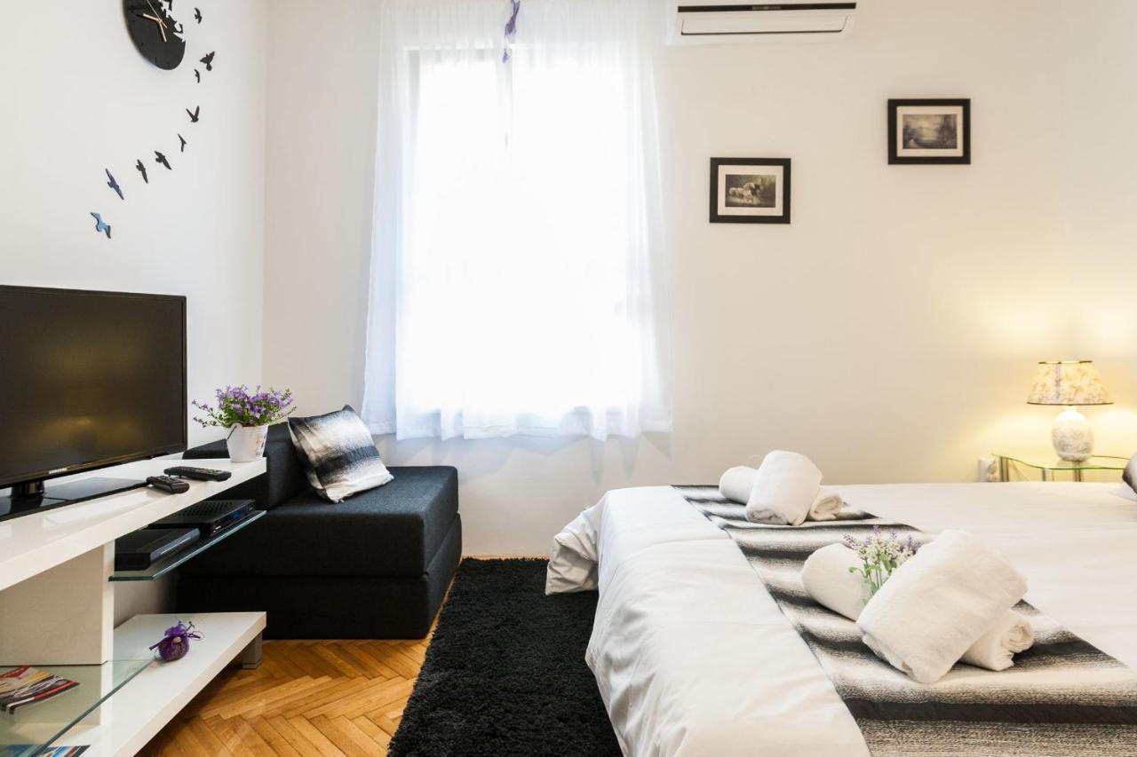 Bagi Apartment In Old Town Center Zara Esterno foto